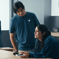Quảng cáo mới của Samsung chế giễu vụ làm chậm iPhone của Apple Quảng cáo mới của Samsung chế giễu vụ làm chậm iPhone của Apple